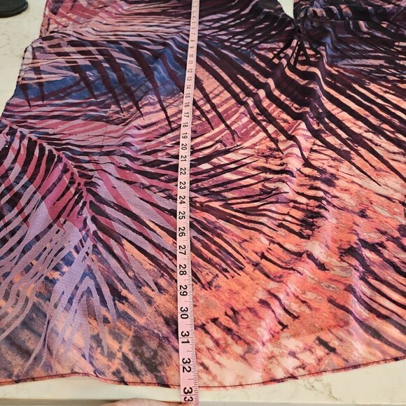 Carmen MARC VALVO Rain-Forest Printed Purple Pink Caftan Coverup Top Size M/L - Picture 6 of 8